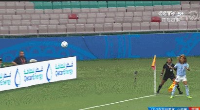 1666097386833062472.gif 女足1.gif